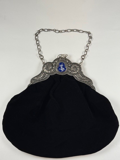 800/Ag 1 alte Abendtasche mit Silberverschluss 258,970 gr