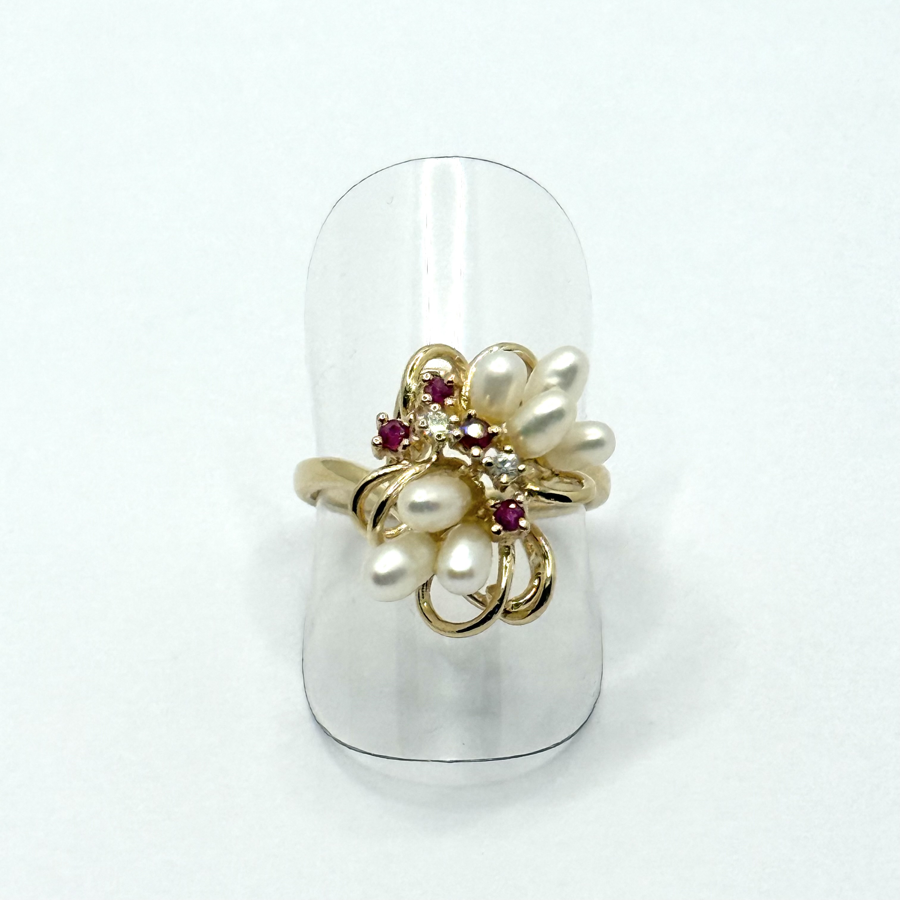 585/ 1 Ring Gr55 mit 2 Brillanten 4 Fbst 7 Zperlen 4,55g