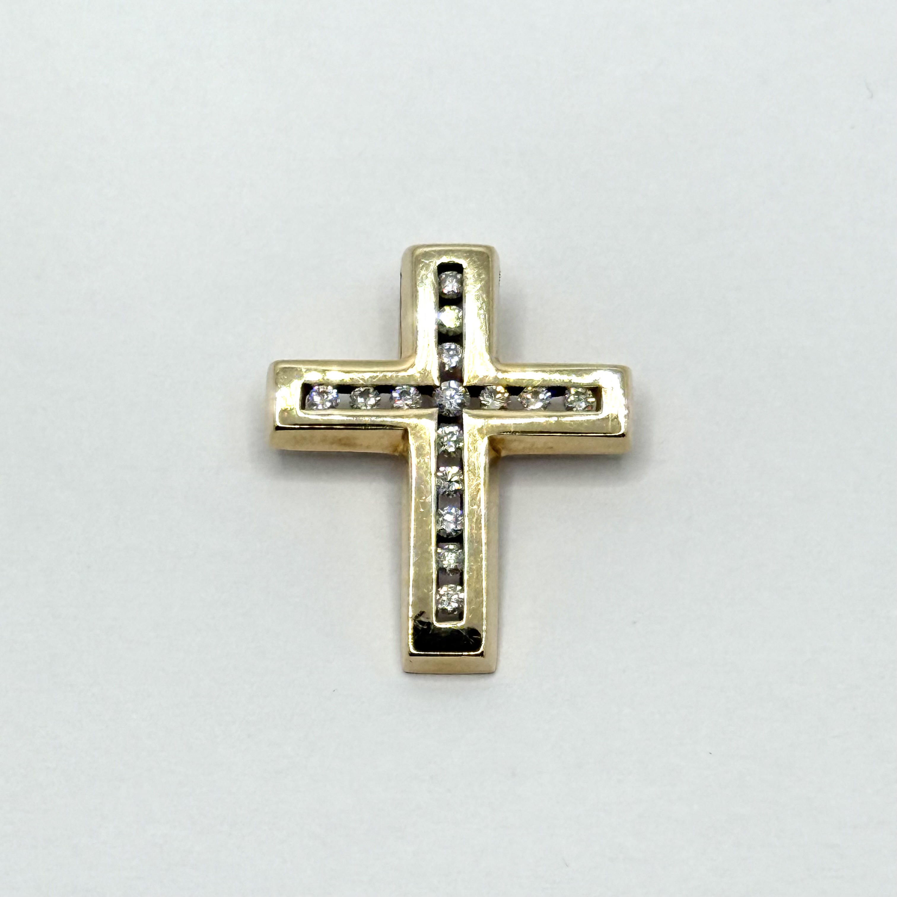 585/ 1 Kreuzanhänger mit Billanten zus ca 0,50ct 5,41g