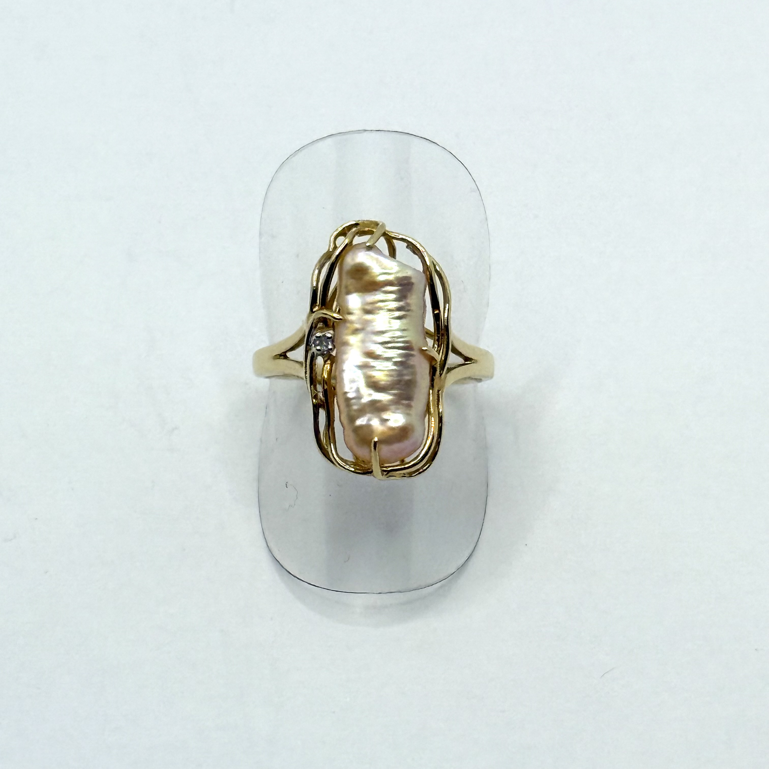 585/ 1 Ring Gr57 mit Perle und Fbst 3,51gr